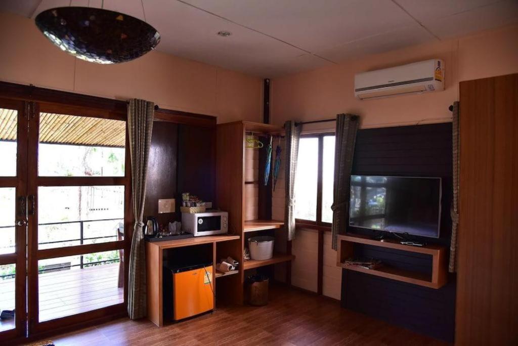 Dusit Talai Resort Mu Si Luaran gambar