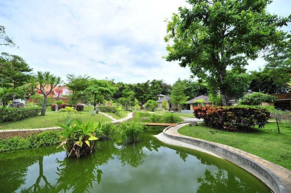 Dusit Talai Resort Mu Si Luaran gambar