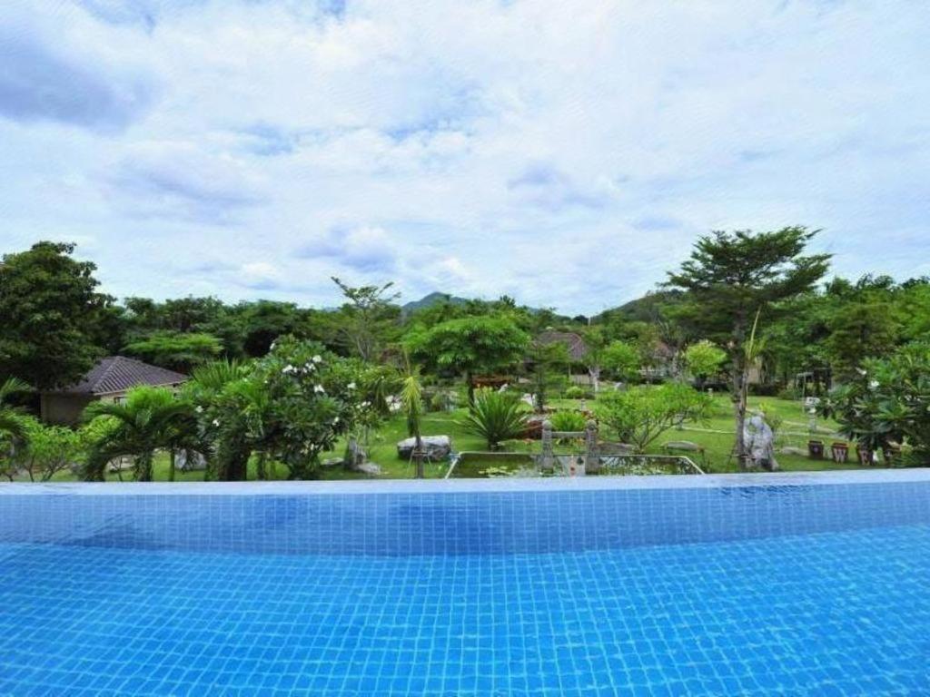 Dusit Talai Resort Mu Si Luaran gambar