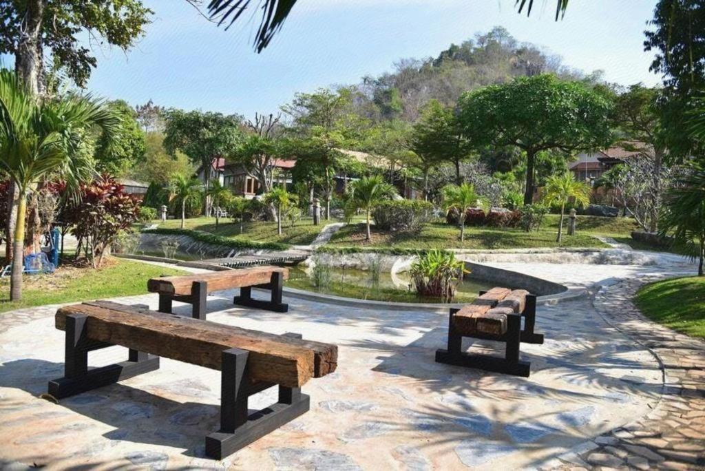 Dusit Talai Resort Mu Si Luaran gambar