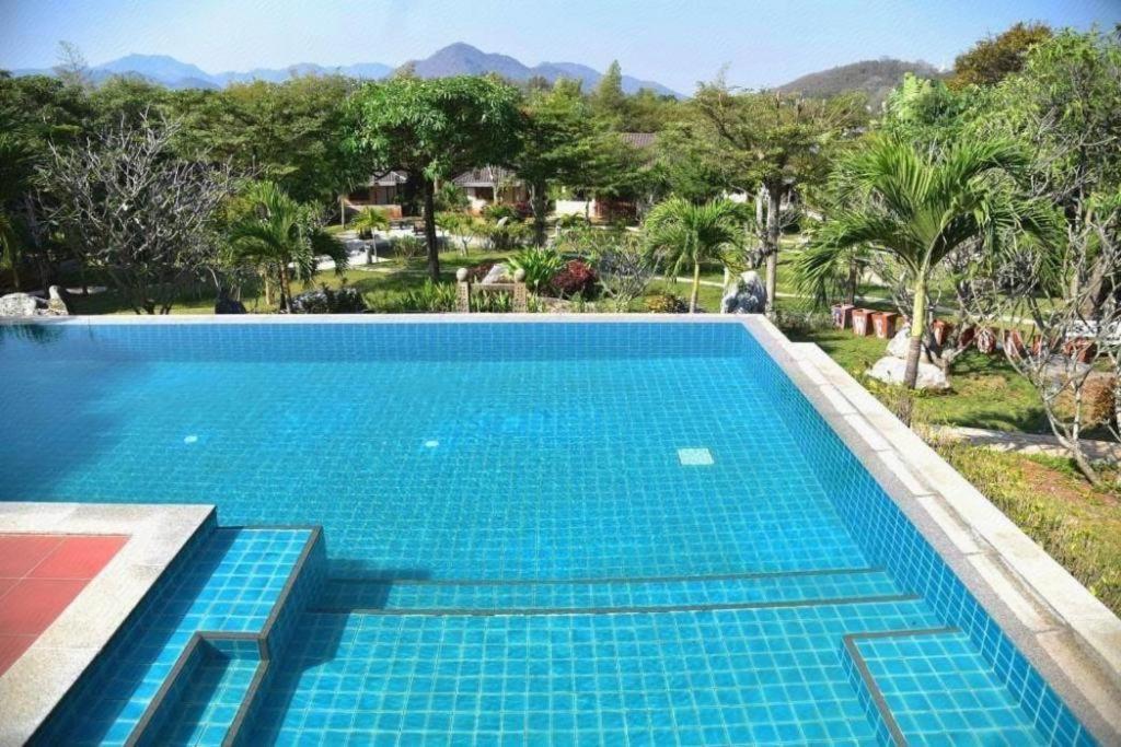 Dusit Talai Resort Mu Si Luaran gambar