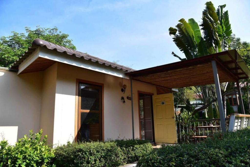 Dusit Talai Resort Mu Si Luaran gambar