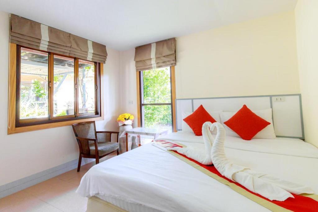 Dusit Talai Resort Mu Si Luaran gambar